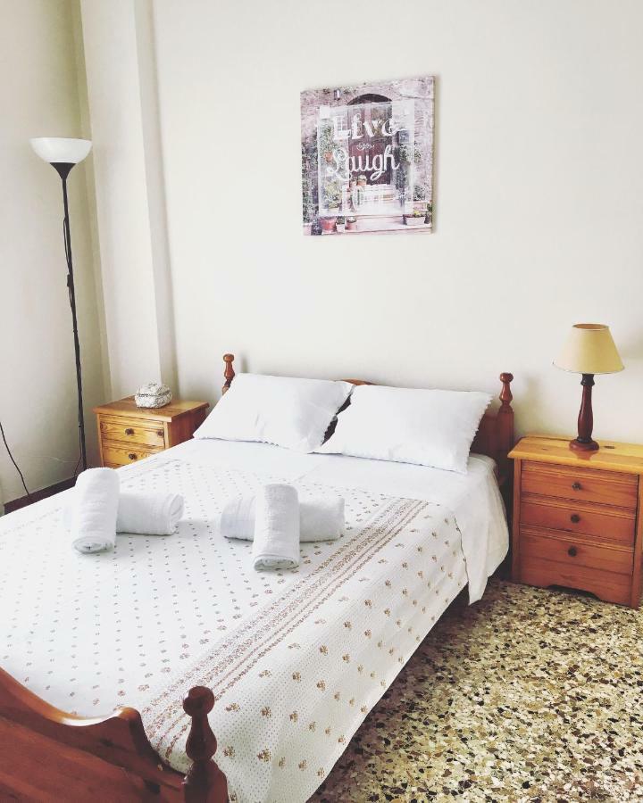 Irene'S Apartment Артеміда Екстер'єр фото